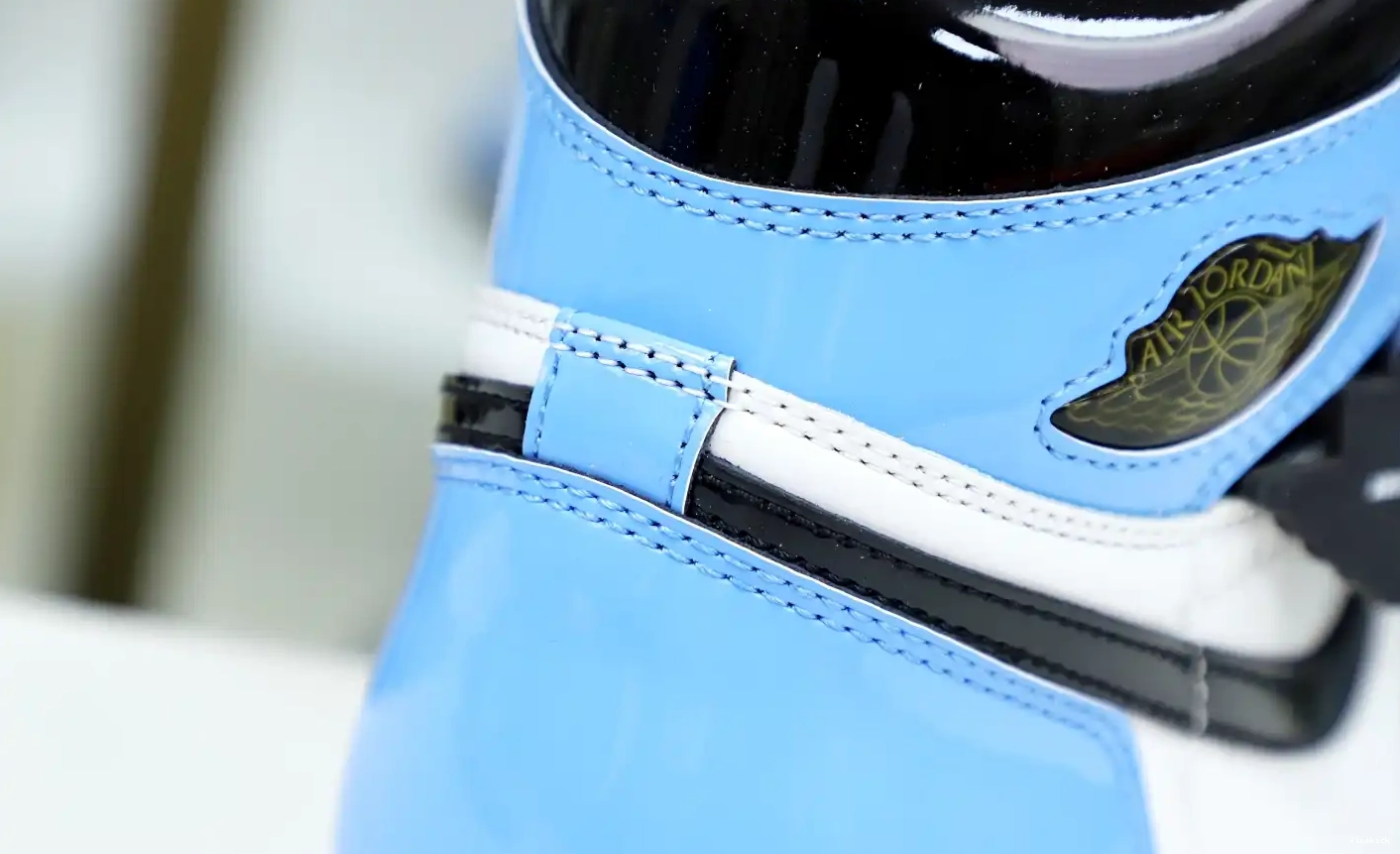 JORDAN 1 HIGH AIR RETRO 'FEARLESS' OG 0407